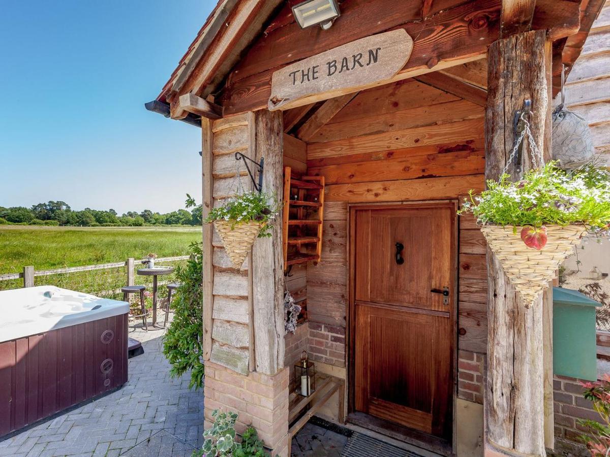 فيلا The Barn Coldwaltham المظهر الخارجي الصورة